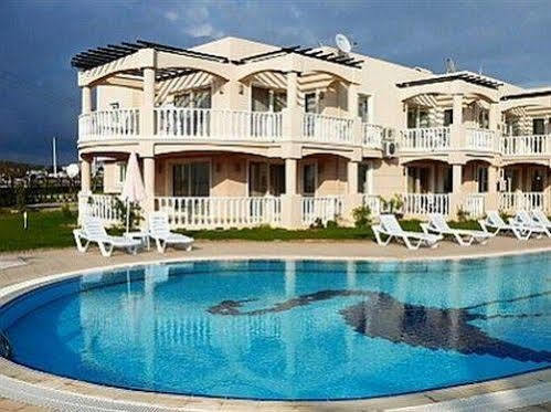 Flamingo Country Club Apartment Bogazici Екстериор снимка