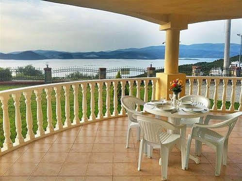 Flamingo Country Club Apartment Bogazici Екстериор снимка